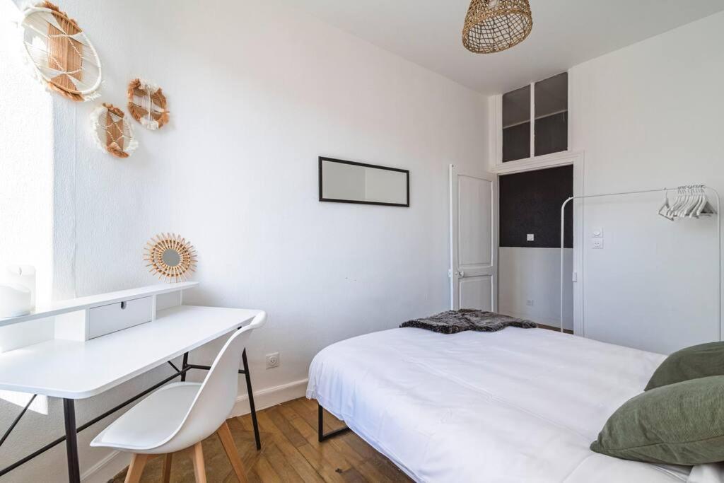 Le Cosy - 2 Chambres - Hyper Centre Reims Eksteriør bilde