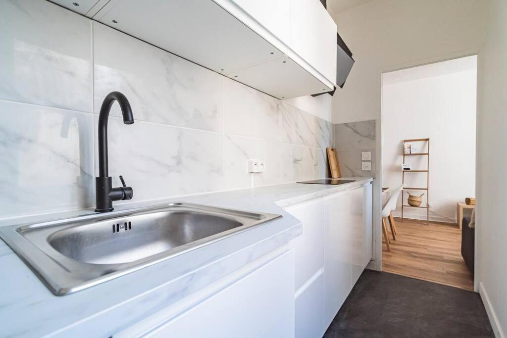 Le Cosy - 2 Chambres - Hyper Centre Reims Eksteriør bilde